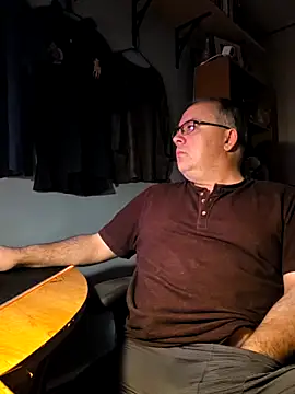 Iceman69696 online show from May 4, 2026, 5:03 am