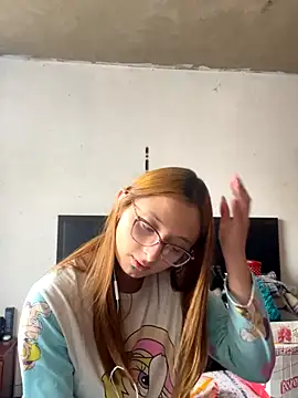 imariahot online show from October 6, 2025, 2:36 pm