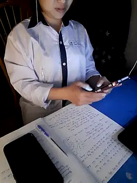 Zun 121 online show from November 23, 2025, 5:13 pm