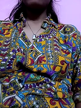 Kitty 18teen online show from November 5, 2025, 11:27 pm