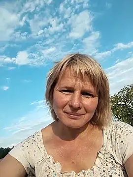 Masha412111 online show from August 7, 2026, 4:47 am