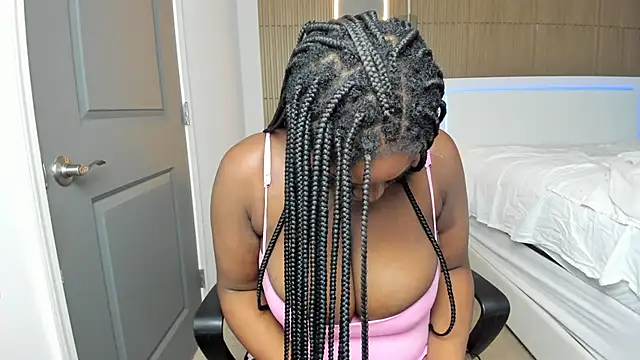 Snapshot of supanovaaa chatting on October 6, 2025, 9:12 pm supanovaaa online show from October 6, 2025, 9:12 pm