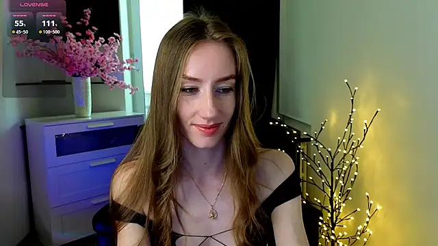 GoldenRose  online show from April 15, 2026, 12:45 pm