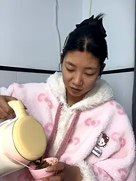 chibaoao66 online show from November 30, 2025, 1:48 pm