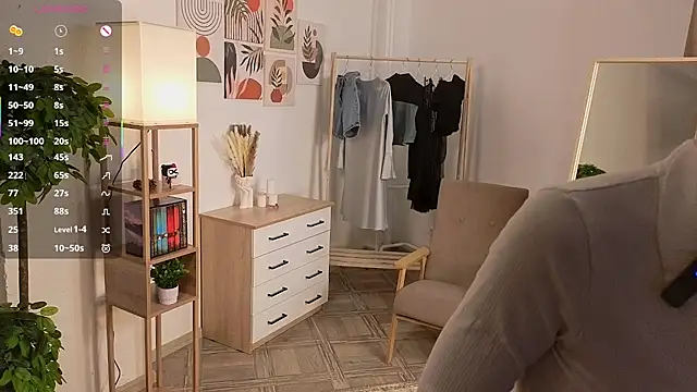 PaulaDauge online show from November 7, 2025, 1:49 am