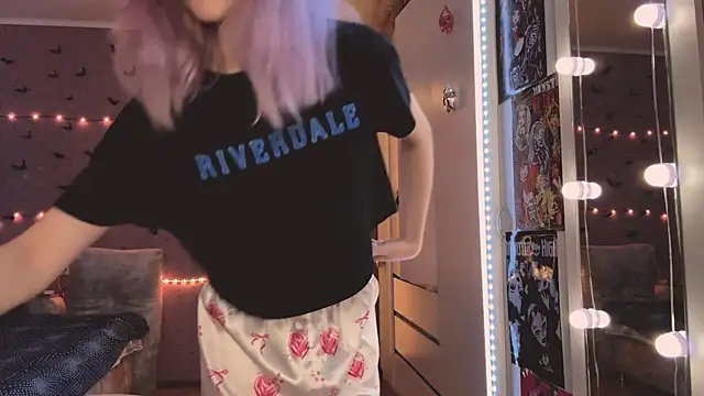 Jerrieberry online show from March 18, 2026, 12:19 pm