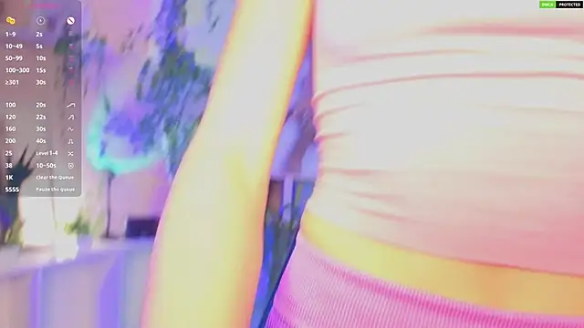 JulieLupo online show from December 1, 2025, 7:13 am