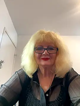 BoloshkaBlonda online show from October 24, 2025, 10:00 am