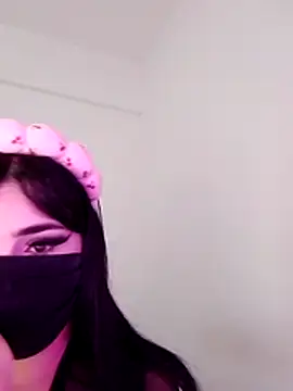 hot inaas online show from November 7, 2025, 7:03 pm