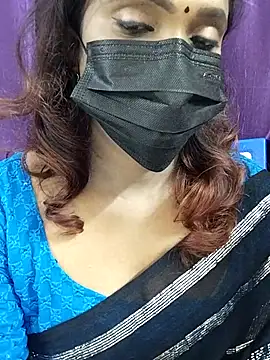 Vanshikaa30 online show from October 6, 2025, 5:54 pm