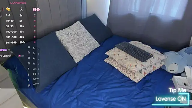 JARETHH online show from November 11, 2025, 2:06 pm