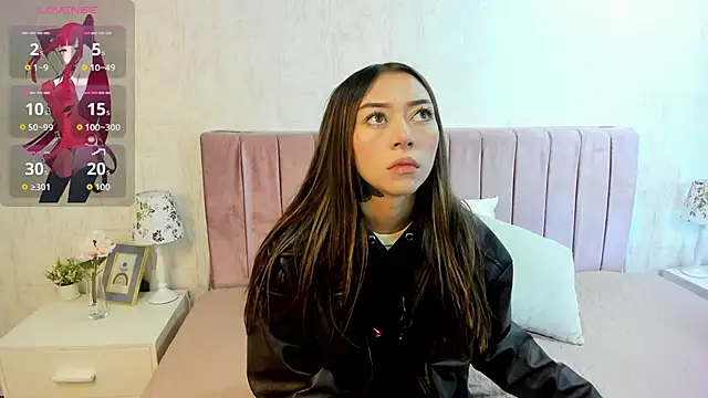 Olivia johansson online show from October 12, 2025, 5:17 am