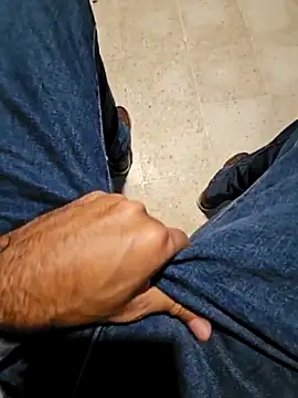 flakito1530 online show from November 18, 2025, 6:56 pm