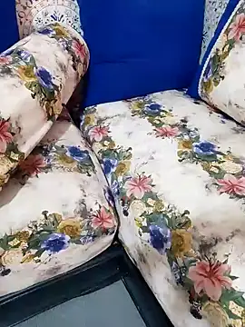 Rihame07 online show from November 9, 2025, 12:25 pm