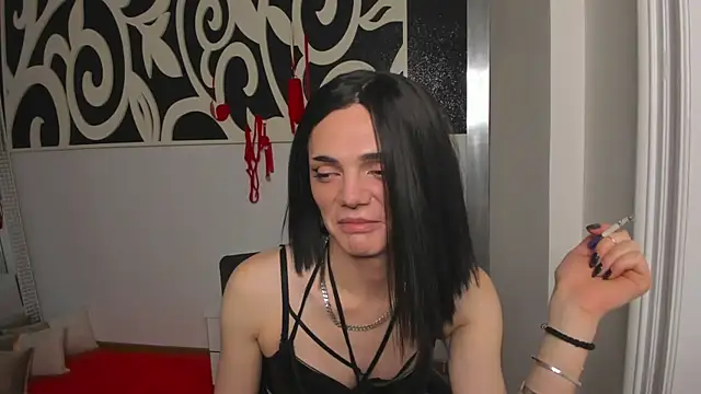 Snapshot of Vanessa4Dom chatting on June 4, 2026, 9:21 pm Vanessa4Dom online show from June 4, 2026, 9:21 pm