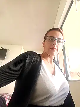 Jade 1-9 online show from November 28, 2025, 2:31 pm