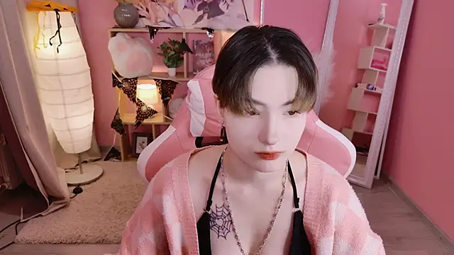 Hana ri online show from October 17, 2025, 1:46 pm