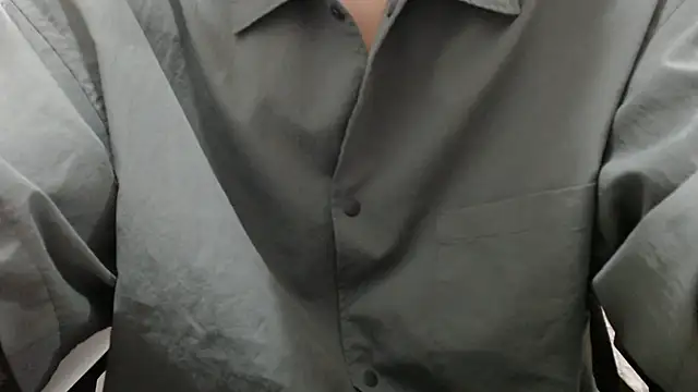 16hornydog online show from October 31, 2025, 3:13 pm