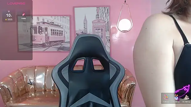 Snapshot of mia_foster_t chatting on December 21, 2025, 1:18 pm mia foster t online show from December 21, 2025, 1:18 pm