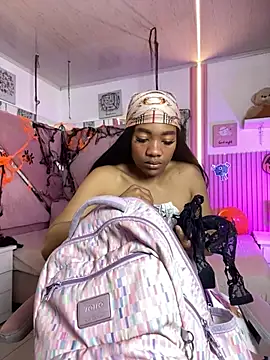 Snapshot of Charlotte_ebony_ chatting on November 3, 2025, 12:39 pm Charlotte ebony online show from November 3, 2025, 12:39 pm