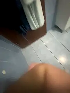 Snapshot of AndreFilipe_-200 chatting on November 17, 2025, 4:57 pm AndreFilipe -200 online show from November 17, 2025, 4:57 pm