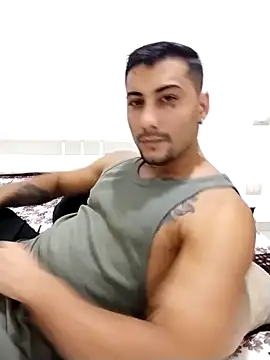 gooddboy01 online show from October 13, 2025, 7:25 pm