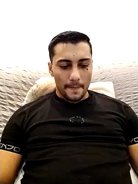 gooddboy01 online show from October 24, 2025, 6:48 pm