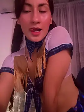 Snapshot of clover_tter_ chatting on October 28, 2025, 7:34 am clover tter online show from October 28, 2025, 7:34 am