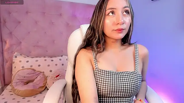 Vanelope evanss online show from December 4, 2025, 12:36 pm