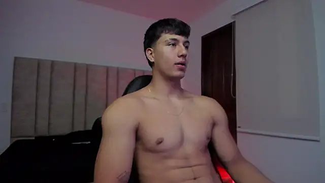 CHRIS MORGAN1 online show from October 26, 2025, 2:01 pm