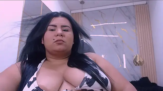 chuby pau online show from October 8, 2025, 2:42 am