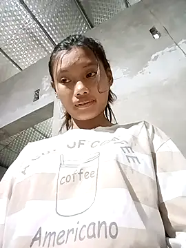 nanalinh online show from October 23, 2025, 1:32 pm