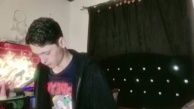 Tyler cat online show from November 15, 2025, 3:26 am