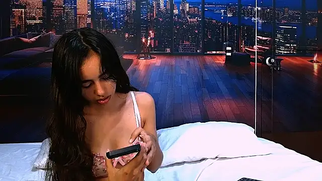 solarboom18 online show from November 29, 2025, 7:17 pm