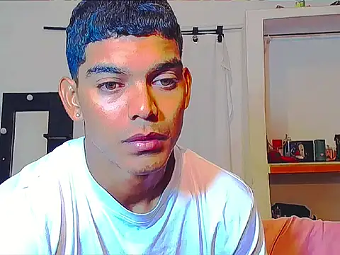 theMyke101 online show from May 2, 2026, 4:39 am