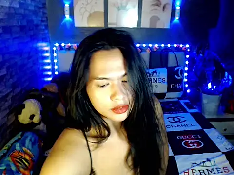 fallinLunaxX online show from May 2, 2026, 4:34 pm