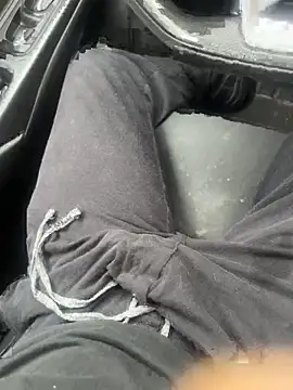 Snapshot of ayrtonmen chatting on October 17, 2025, 1:14 pm ayrtonmen online show from October 17, 2025, 1:14 pm