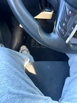 Snapshot of ayrtonmen chatting on October 29, 2025, 2:52 pm ayrtonmen online show from October 29, 2025, 2:52 pm