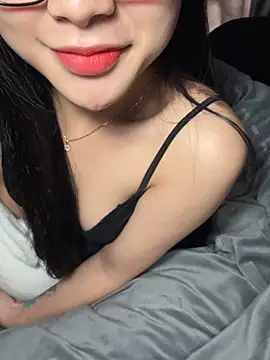 Linh5790 online show from December 23, 2025, 7:39 am