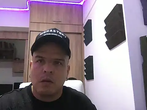 paisaexotico online show from October 16, 2025, 2:56 am