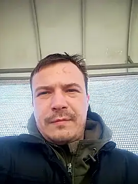 viktor1992-1-1 online show from March 4, 2026, 9:59 am