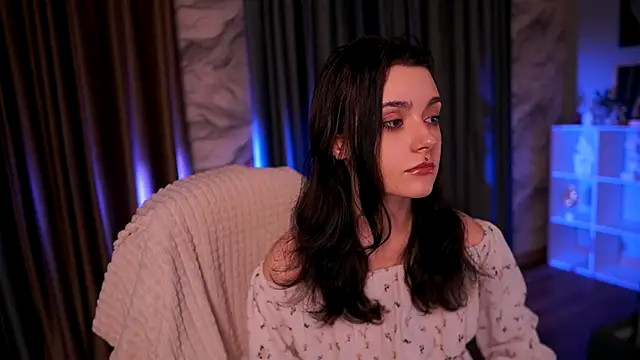 ElizabethMilller  online show from April 11, 2026, 10:14 pm