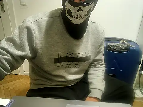 nofaceking20 online show from October 3, 2025, 12:46 pm