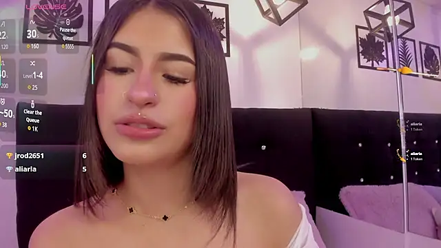 Snapshot of Haiily_Baeker chatting on November 26, 2025, 3:13 pm Haiily Baeker online show from November 26, 2025, 3:13 pm