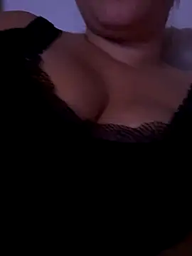 Daiana Andra online show from November 11, 2025, 8:20 pm