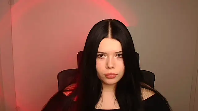 Mona Esty online show from October 24, 2025, 6:37 pm