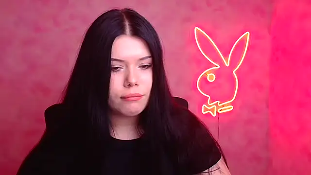 Mona Esty online show from November 26, 2025, 6:53 pm