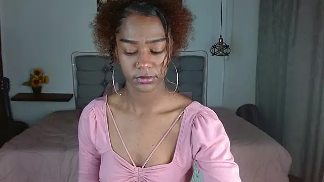 samara roxx online show from November 7, 2025, 2:33 am