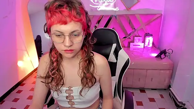 Jelly v online show from October 12, 2025, 12:59 pm