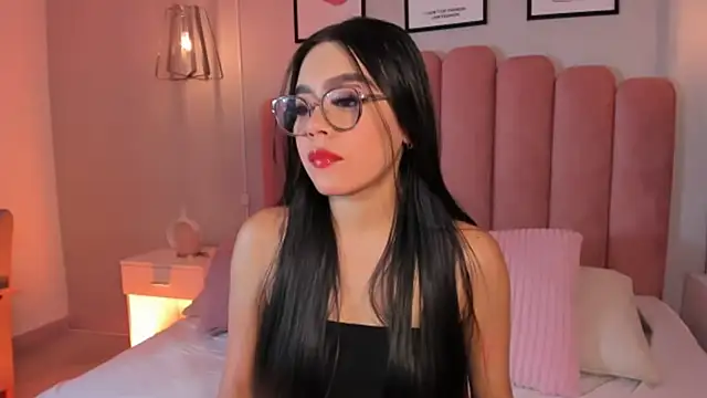 mara swan  online show from January 11, 2026, 5:18 pm